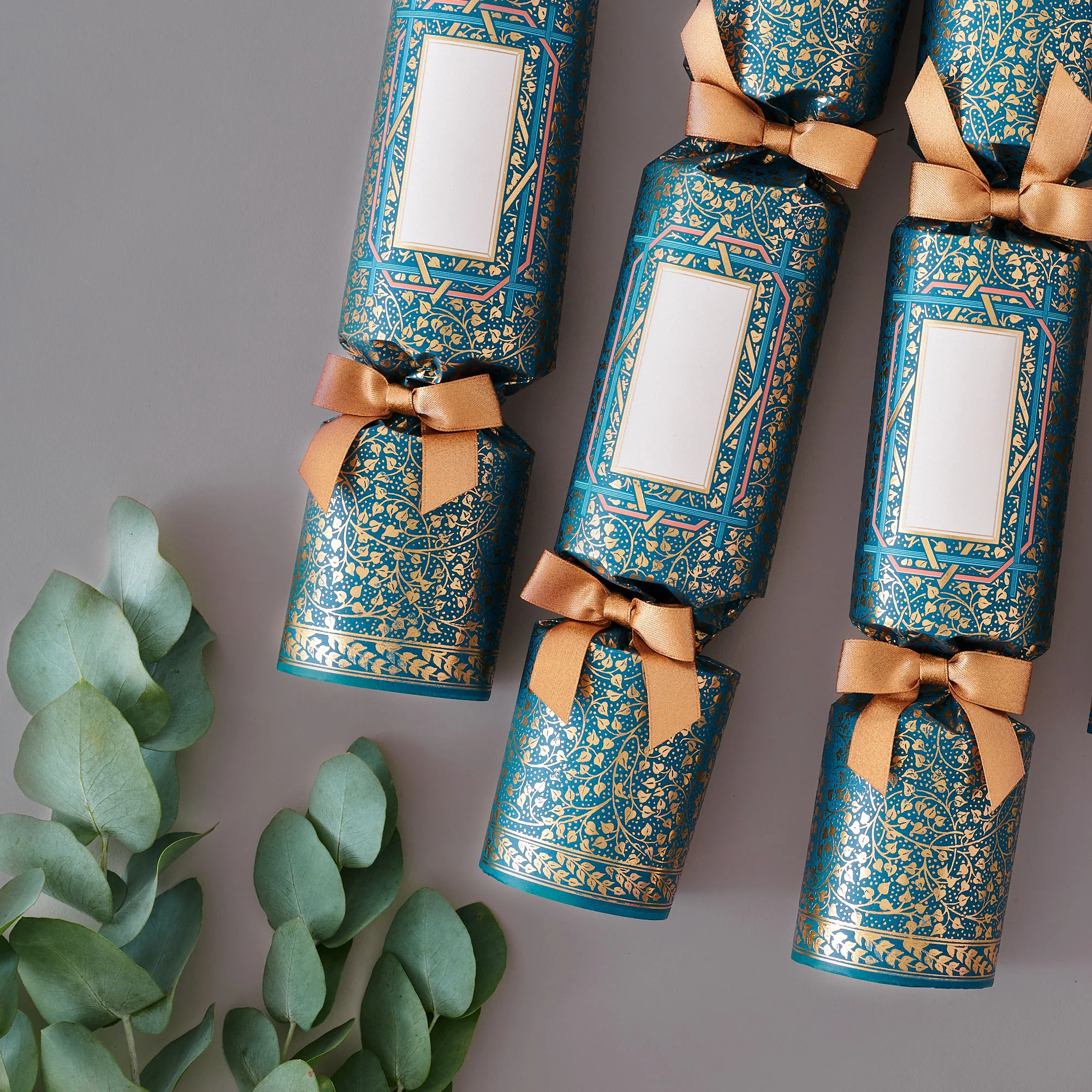 "Golden Ivy" Place Name Luxury Christmas Crackers - Image 3