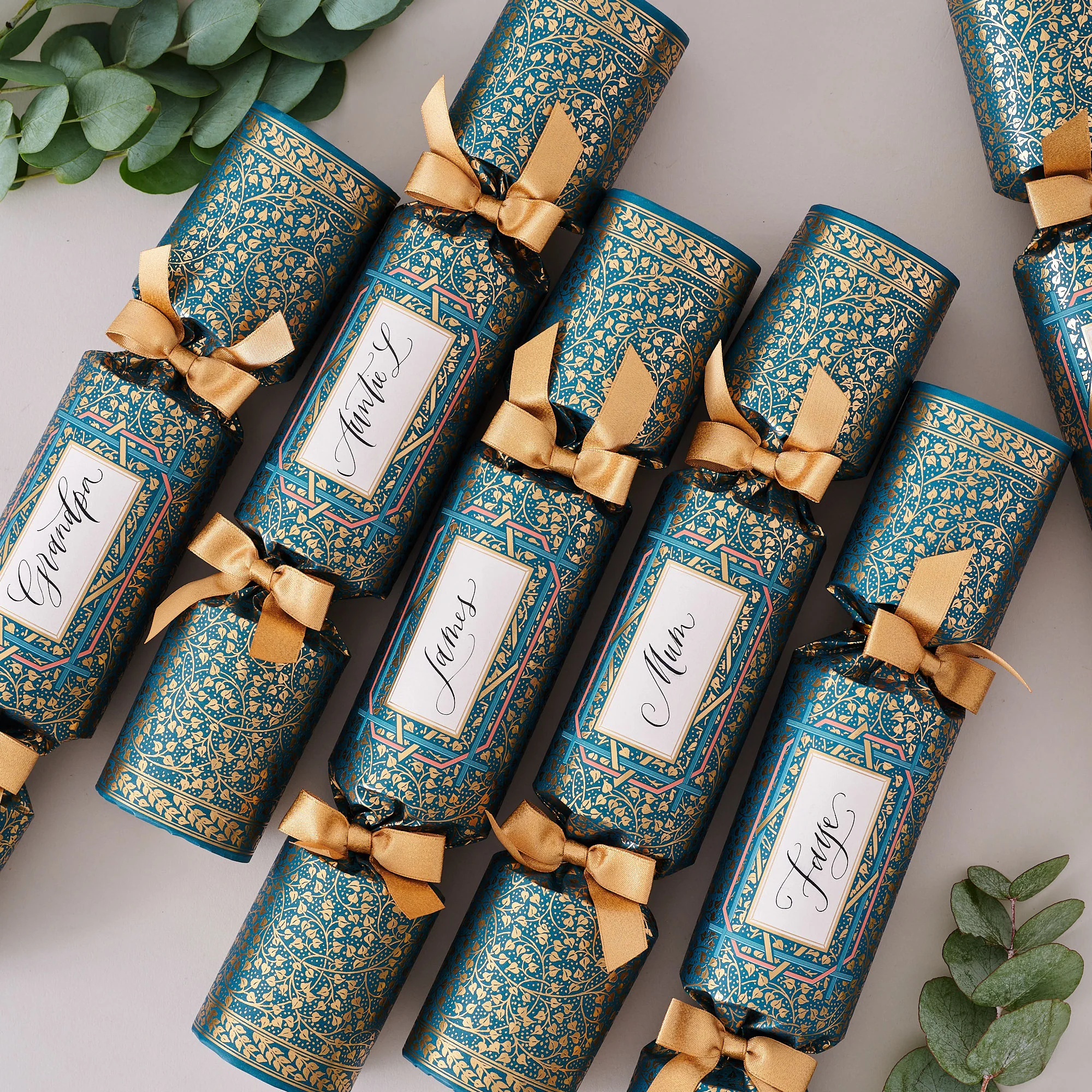 "Golden Ivy" Place Name Luxury Christmas Crackers - Image 8