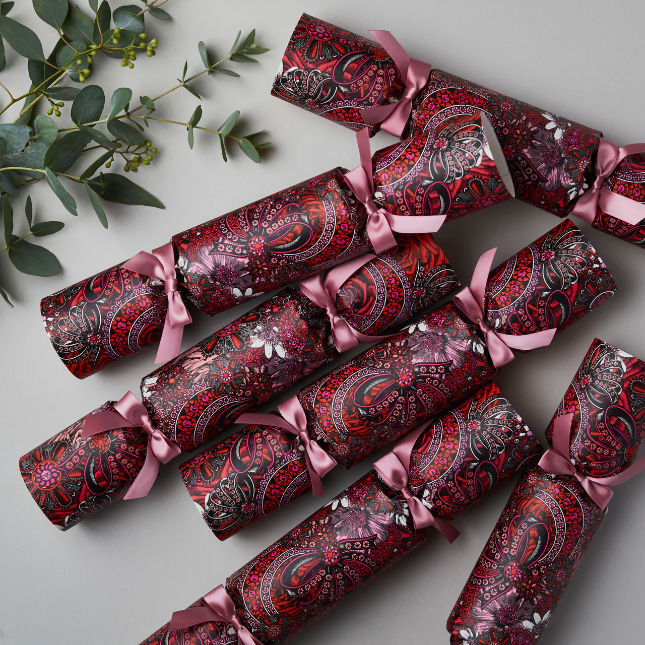 "Christmas Jewels" Luxury Candle Christmas Crackers - Image 3