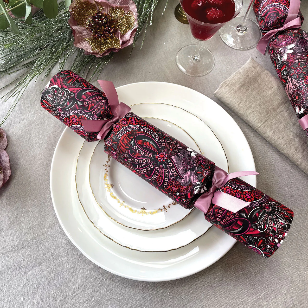 "Christmas Jewels" Luxury Candle Christmas Crackers - Image 4