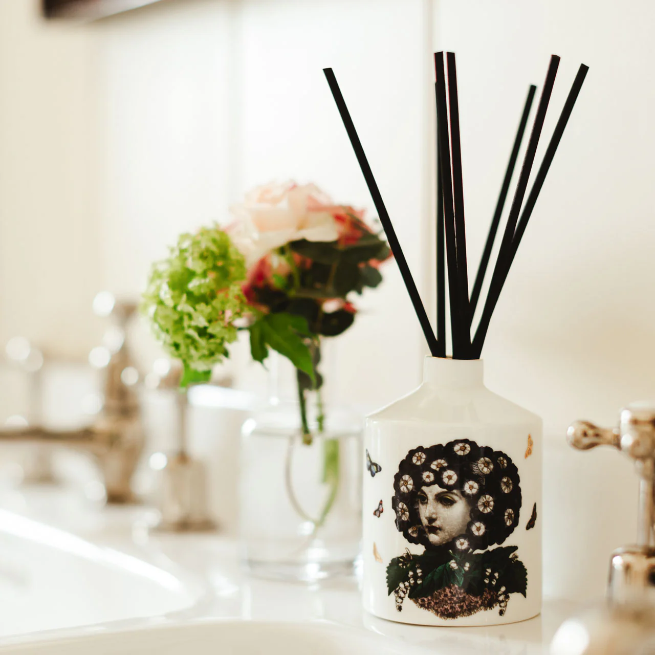 Eden Ceramic Reed Diffuser - Image 3