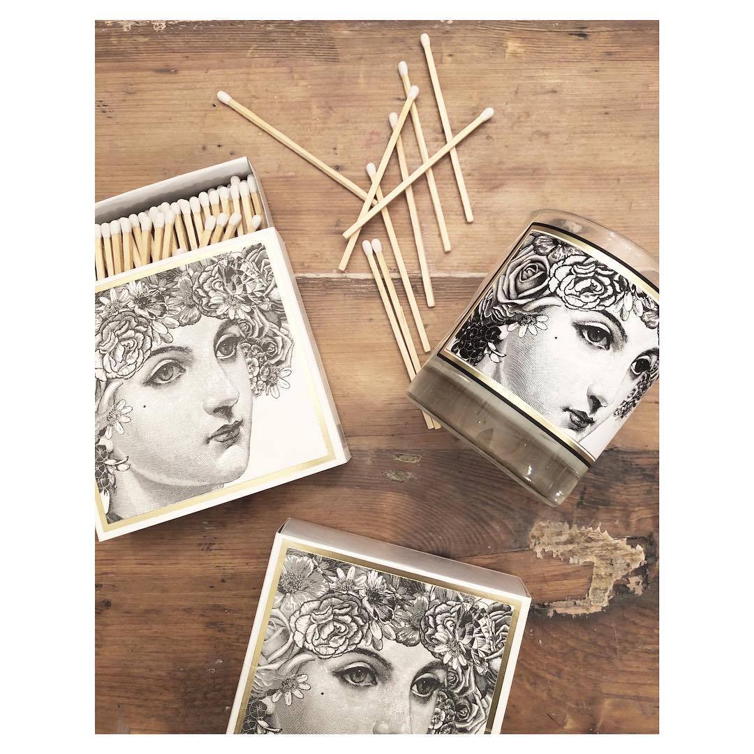 Flower Lady Luxury Matches - Image 3