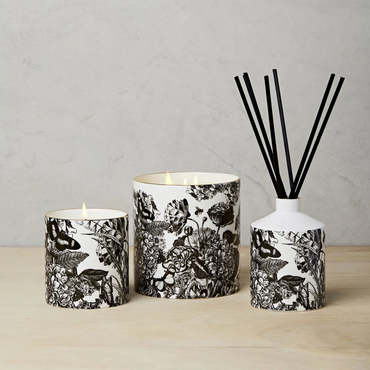 The Country Garden 3 Wick Scented Ceramic Candle - Image 3