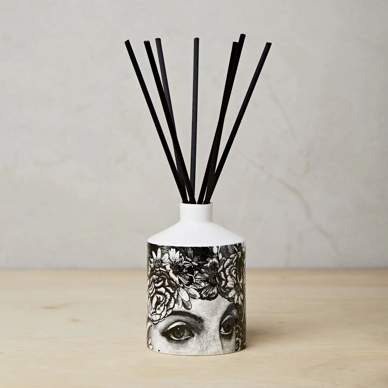 The Flower Lady Ceramic Reed Diffuser - Image 3