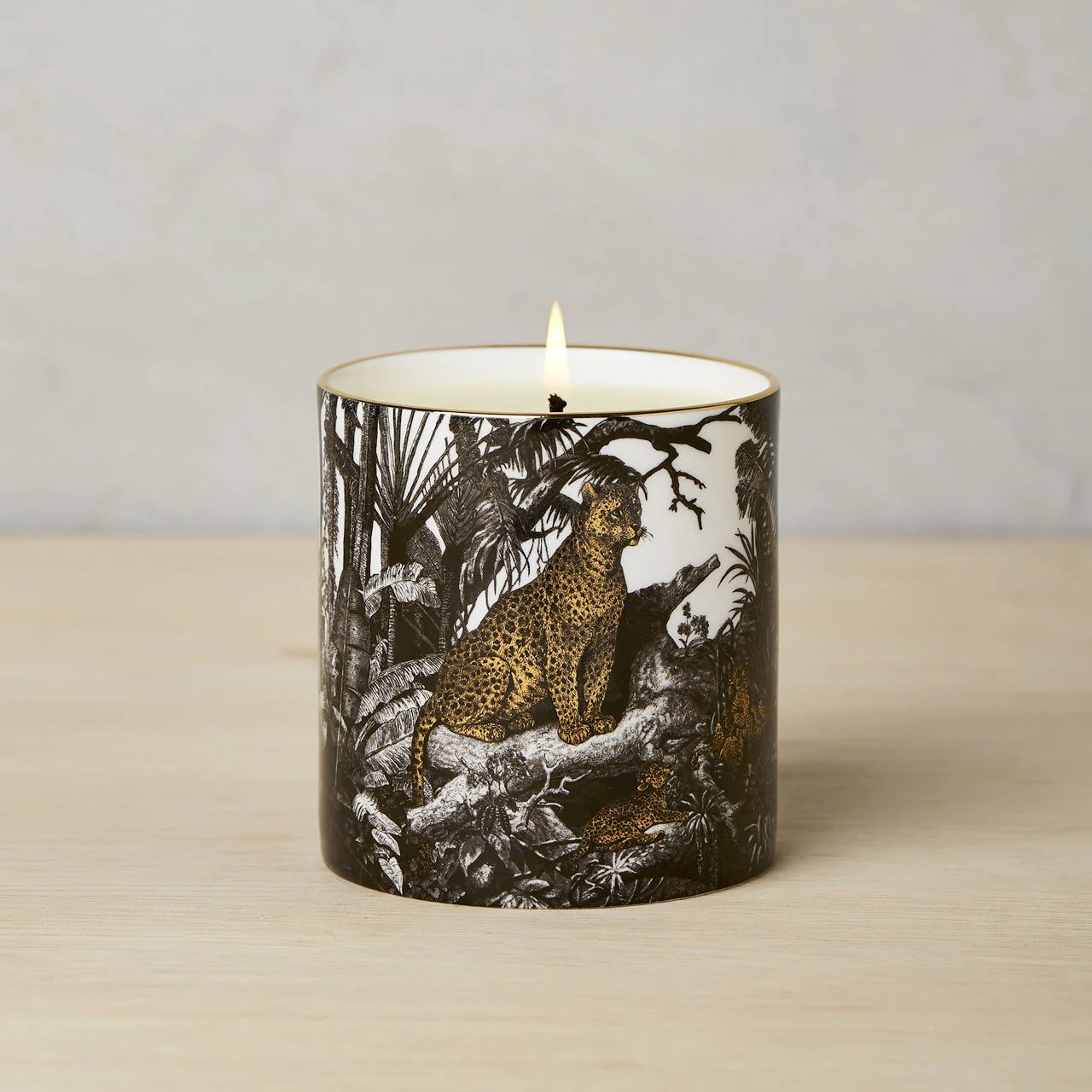 The Jungle Luxury Scented Ceramic Candle - Image 3