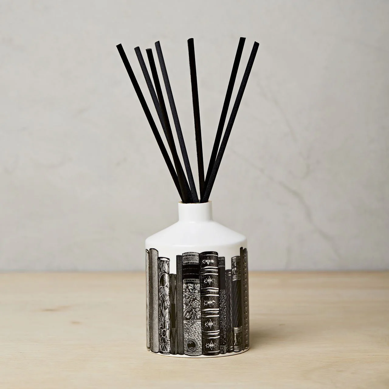 The Library Ceramic Reed Diffuser - Image 3