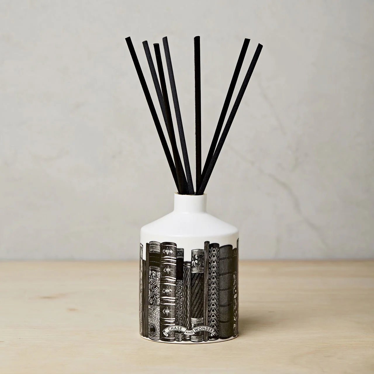 The Library Ceramic Reed Diffuser - Image 4