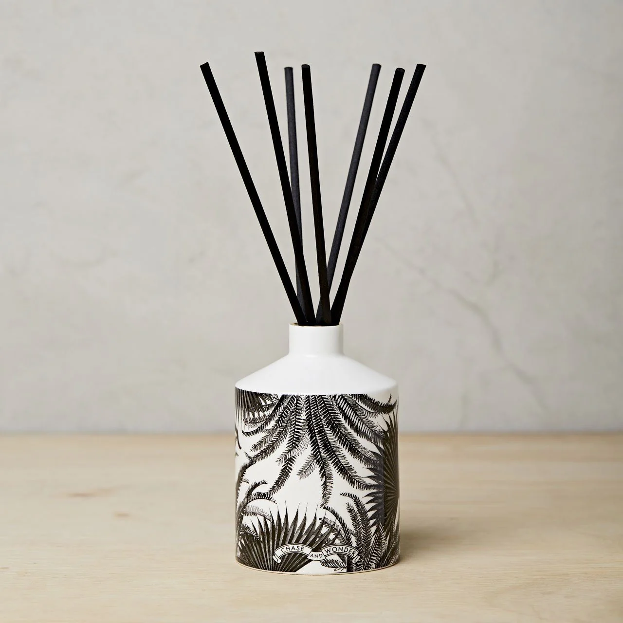 The Tropical Paradise Ceramic Reed Diffuser - Image 4